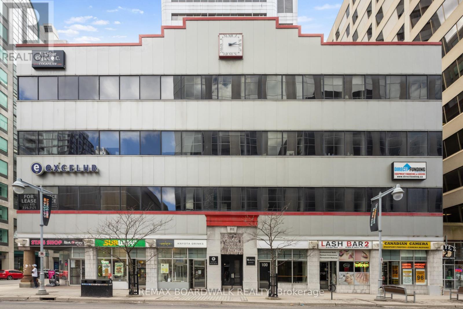 102 Bank Street, Ottawa, ON