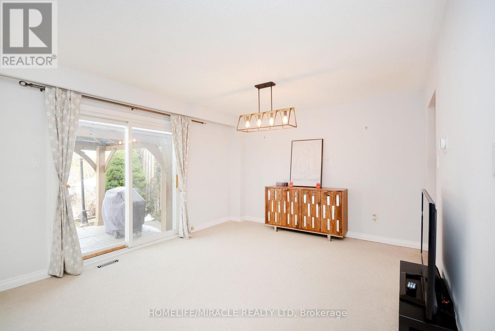 2335 Council Ring Road, Mississauga, ON