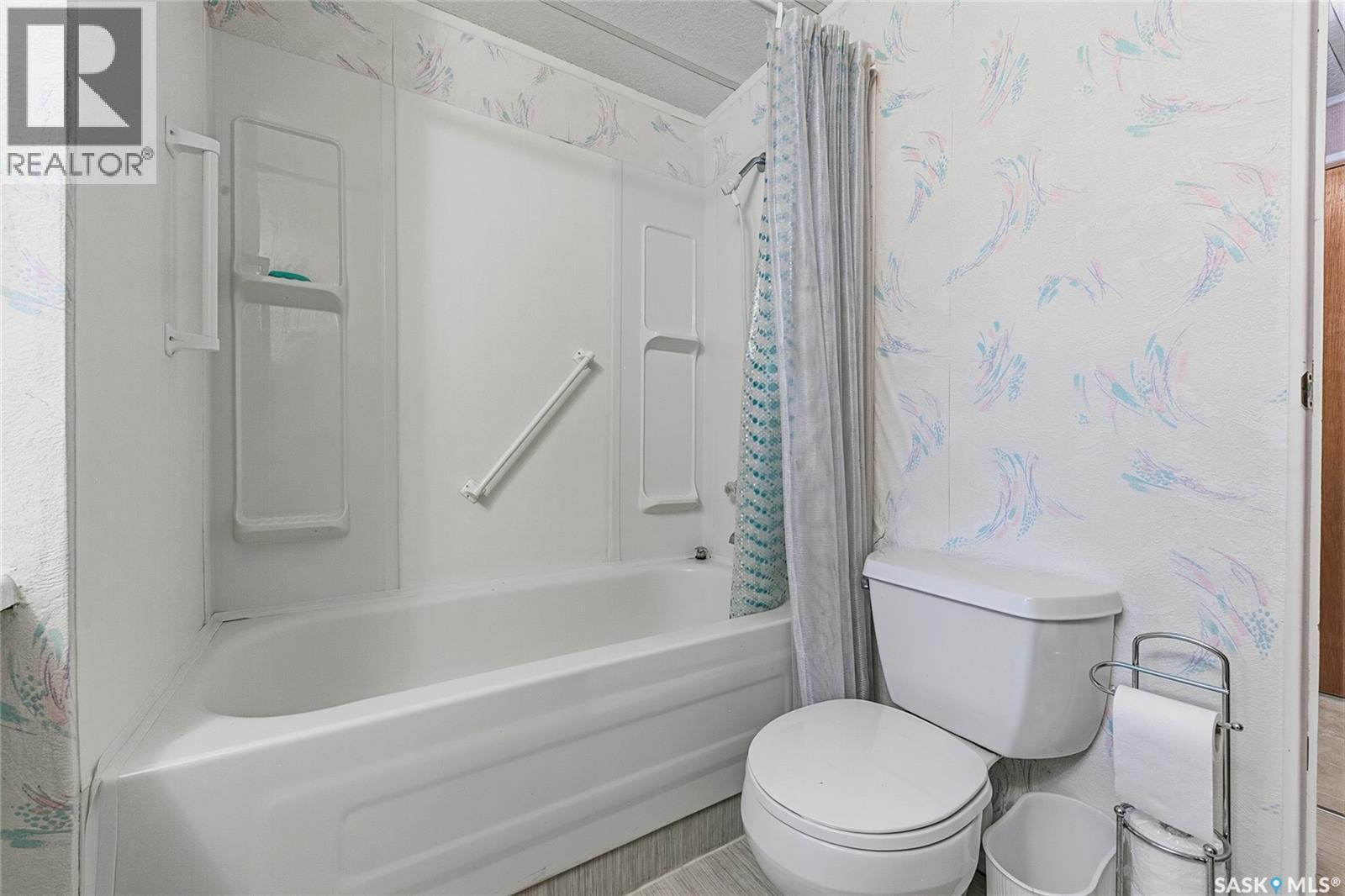 71 Canary Drive, Glen Harbour, SK