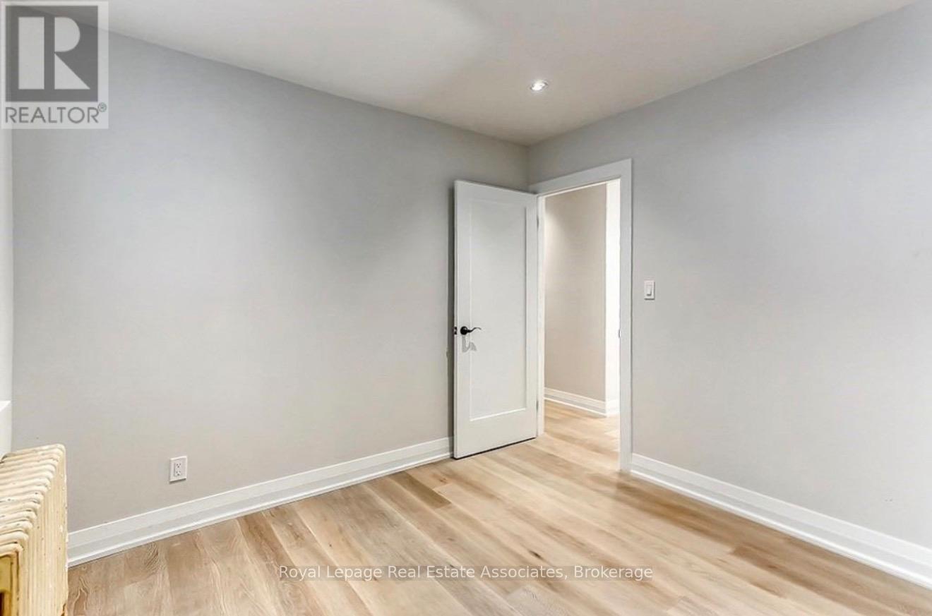 2 - 237 Lakeshore Road E, Mississauga, ON