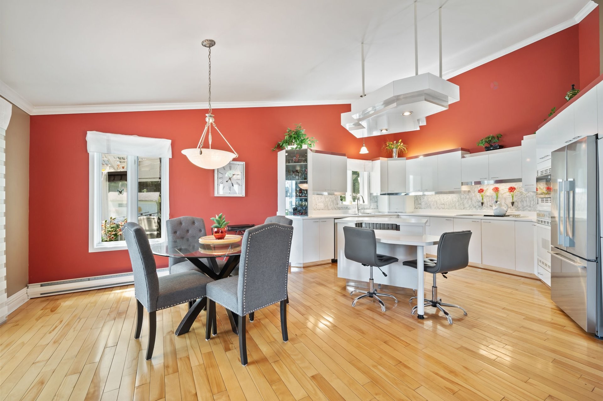 Overall view - 2081 Rue De La Visitation, Saint-Charles-Borromée, QC - Indoor Photo Showing Dining Room