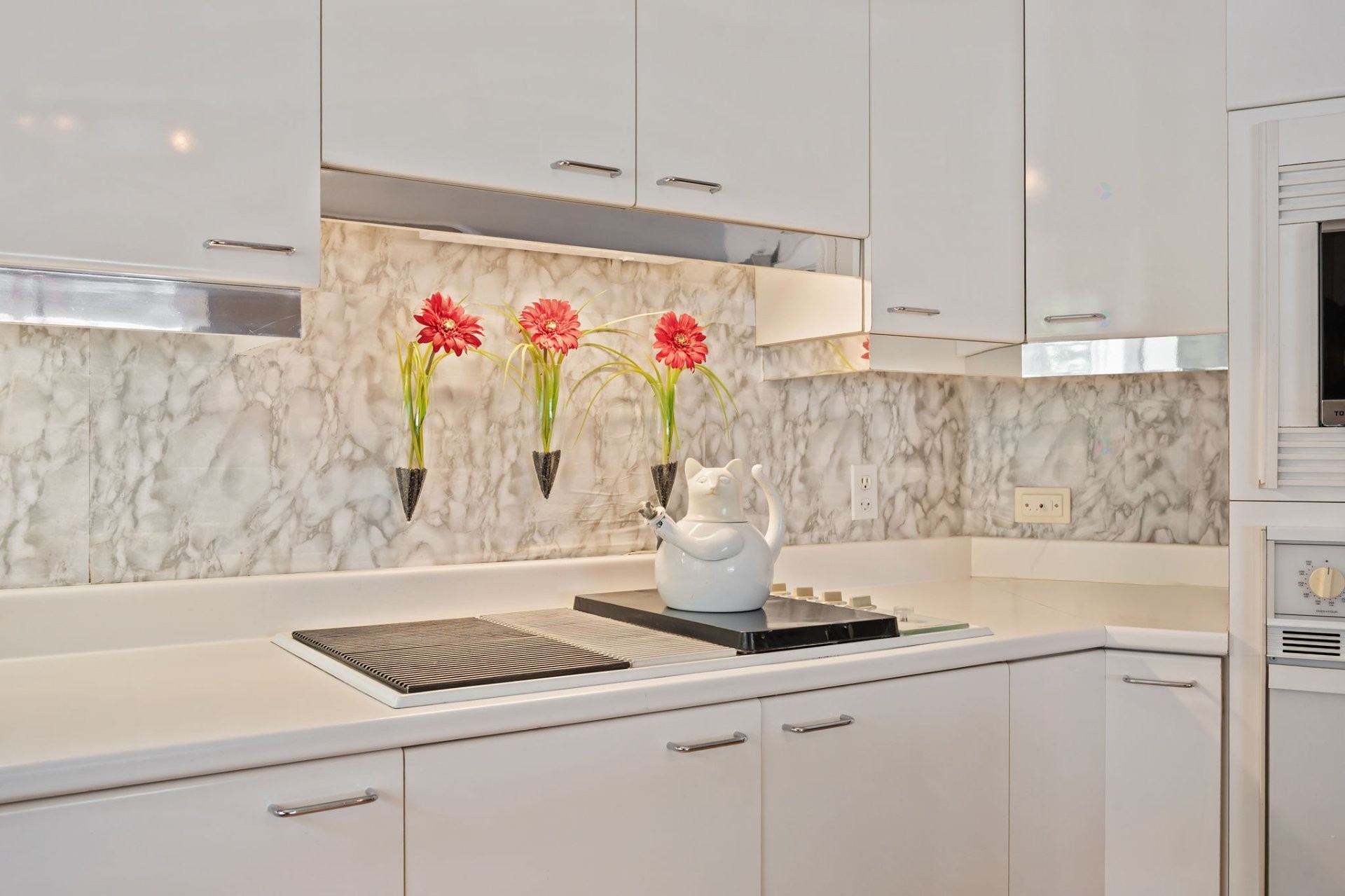 Kitchen - 2081 Rue De La Visitation, Saint-Charles-Borromée, QC - Indoor Photo Showing Kitchen