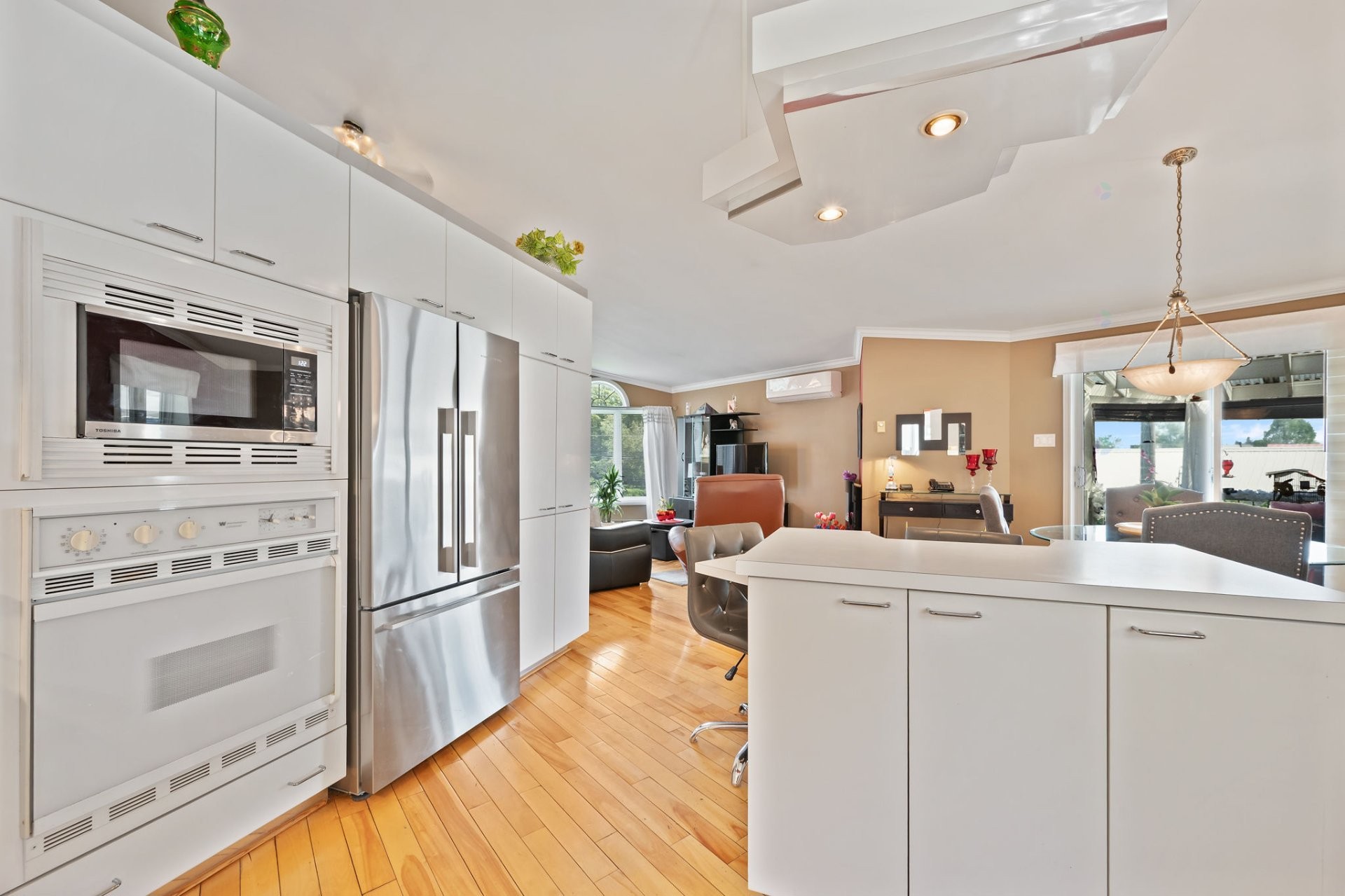 Kitchen - 2081 Rue De La Visitation, Saint-Charles-Borromée, QC - Indoor Photo Showing Kitchen