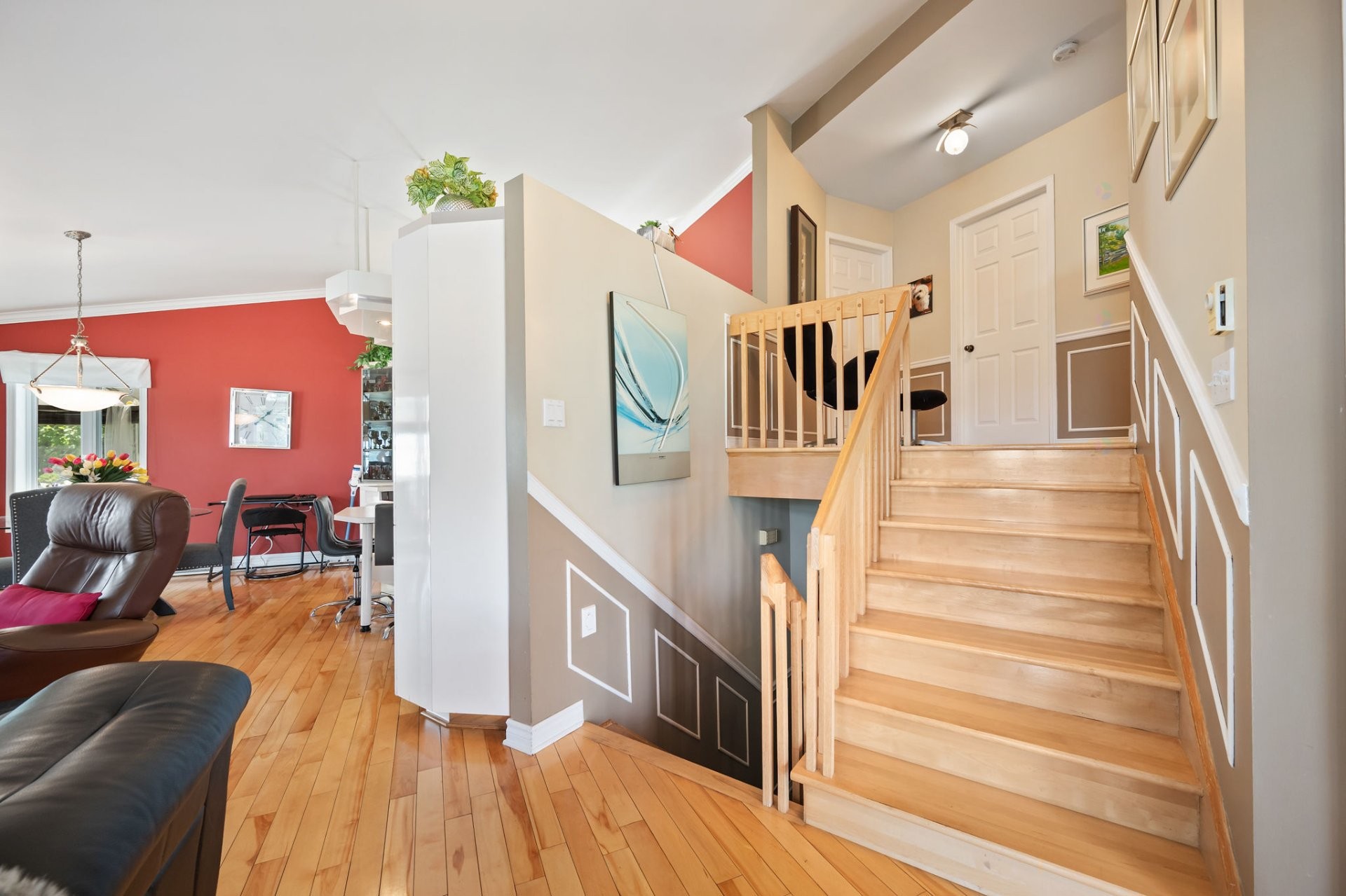 Staircase - 2081 Rue De La Visitation, Saint-Charles-Borromée, QC - Indoor Photo Showing Other Room