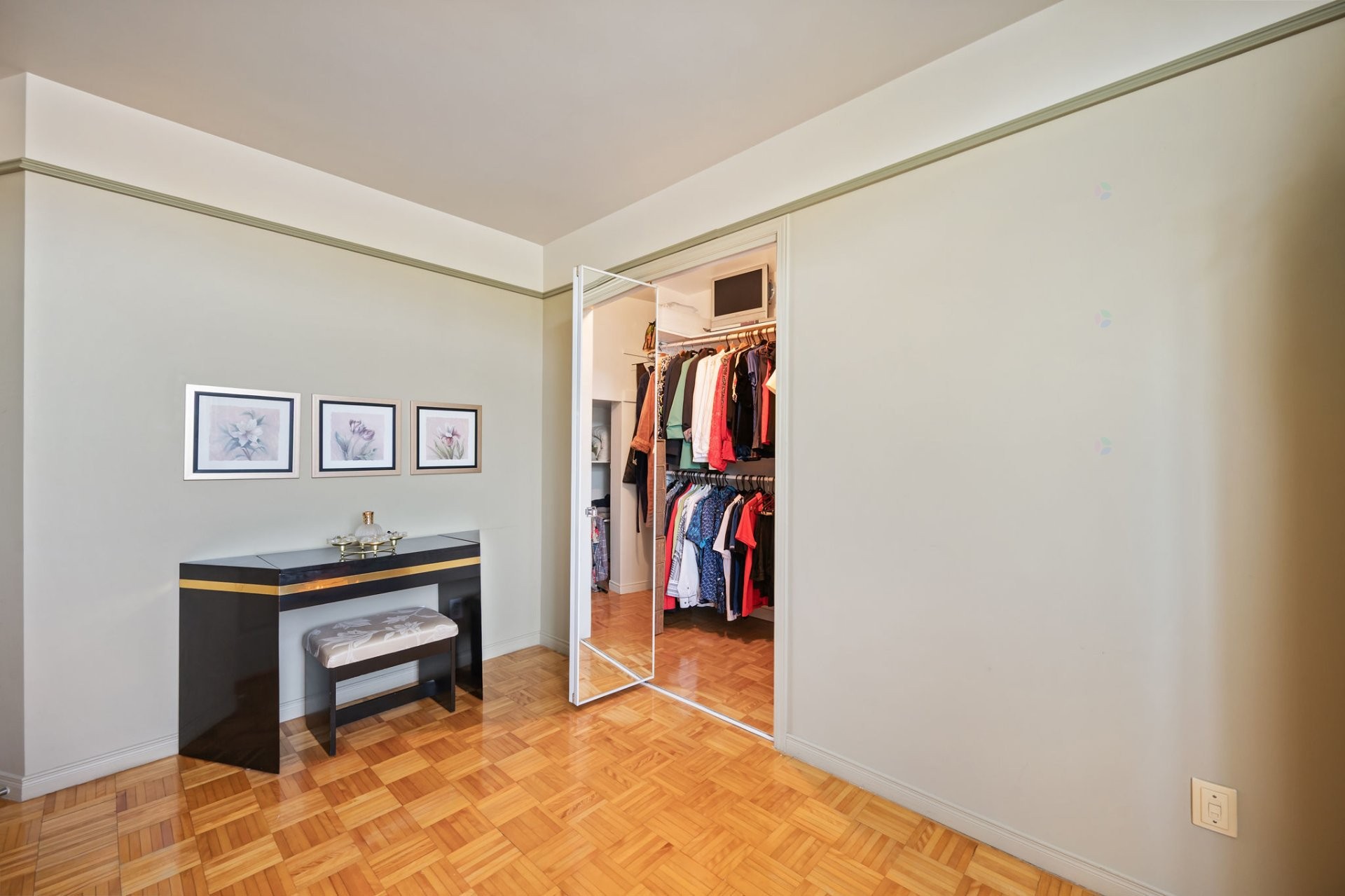 Master Bedroom - 2081 Rue De La Visitation, Saint-Charles-Borromée, QC - Indoor Photo Showing Other Room