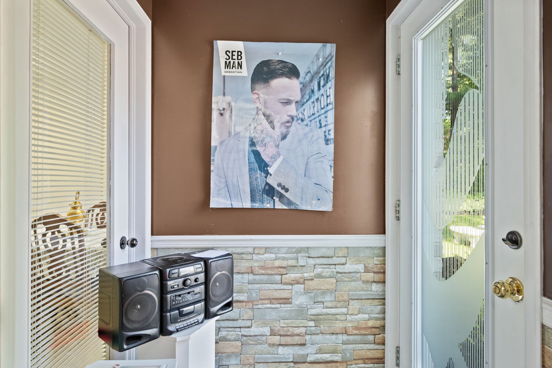 Entry - 2081 Rue De La Visitation, Saint-Charles-Borromée, QC - Indoor Photo Showing Other Room