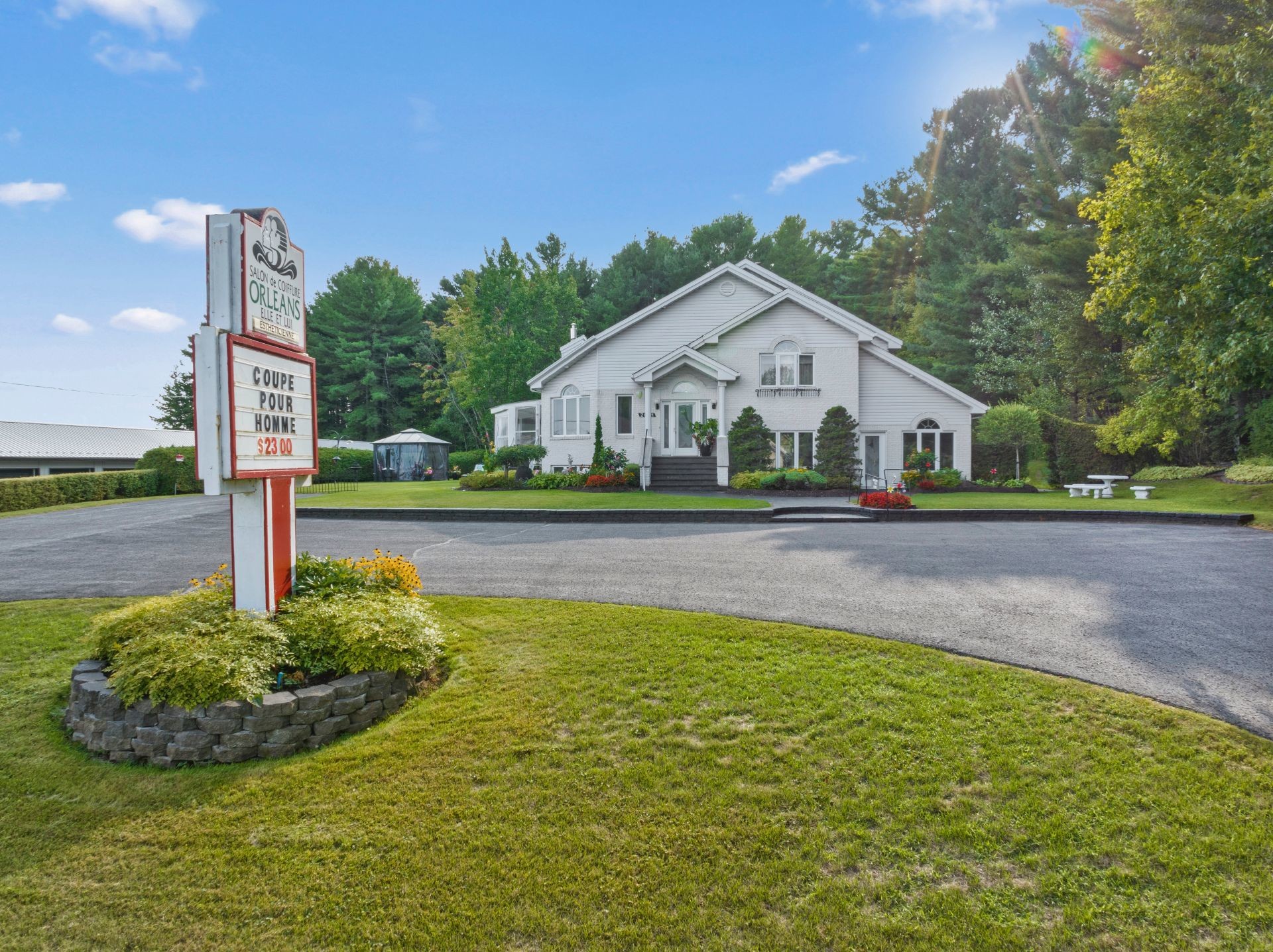 Front of Structure - 2081 Rue De La Visitation, Saint-Charles-Borromée, QC - Outdoor