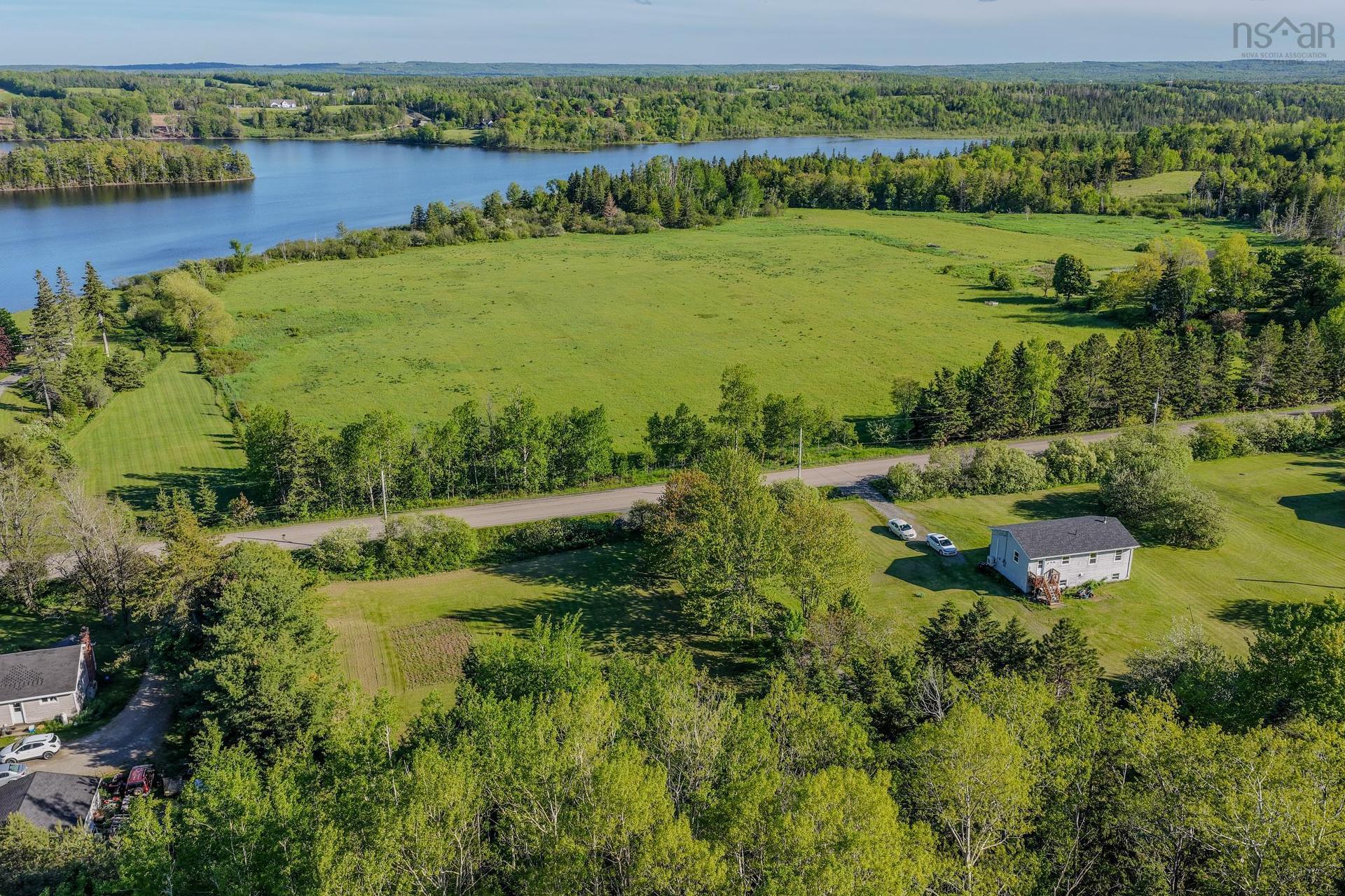 Coxheath Road, Blacketts Lake, NS