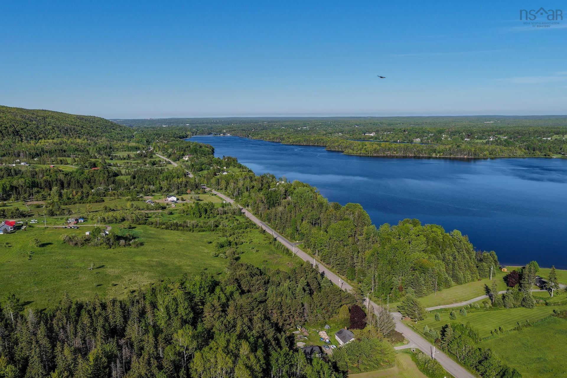 Coxheath Road, Blacketts Lake, NS