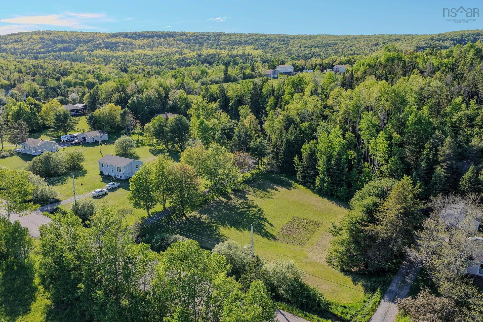 Coxheath Road, Blacketts Lake, NS