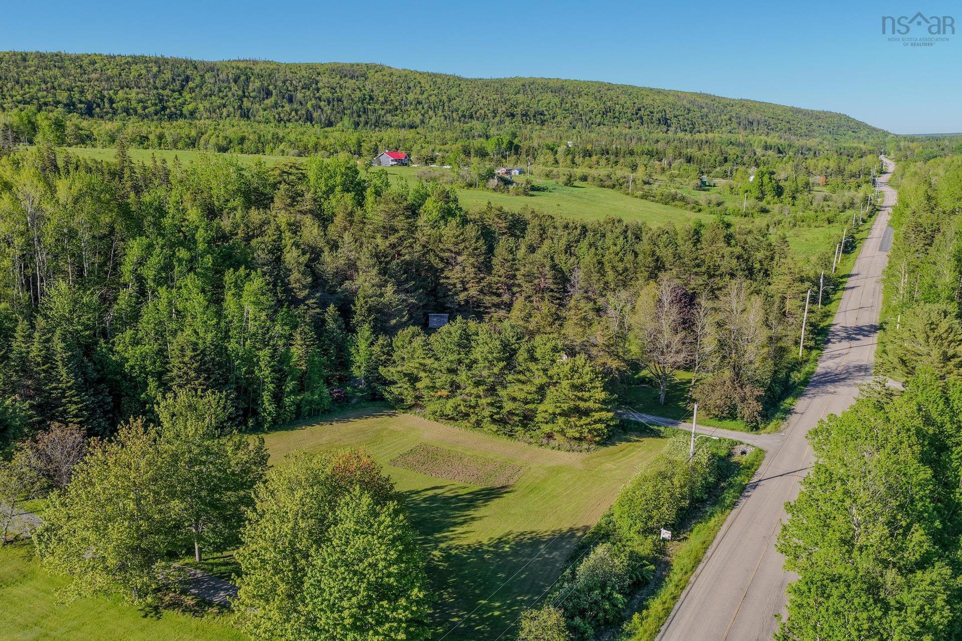 Coxheath Road, Blacketts Lake, NS