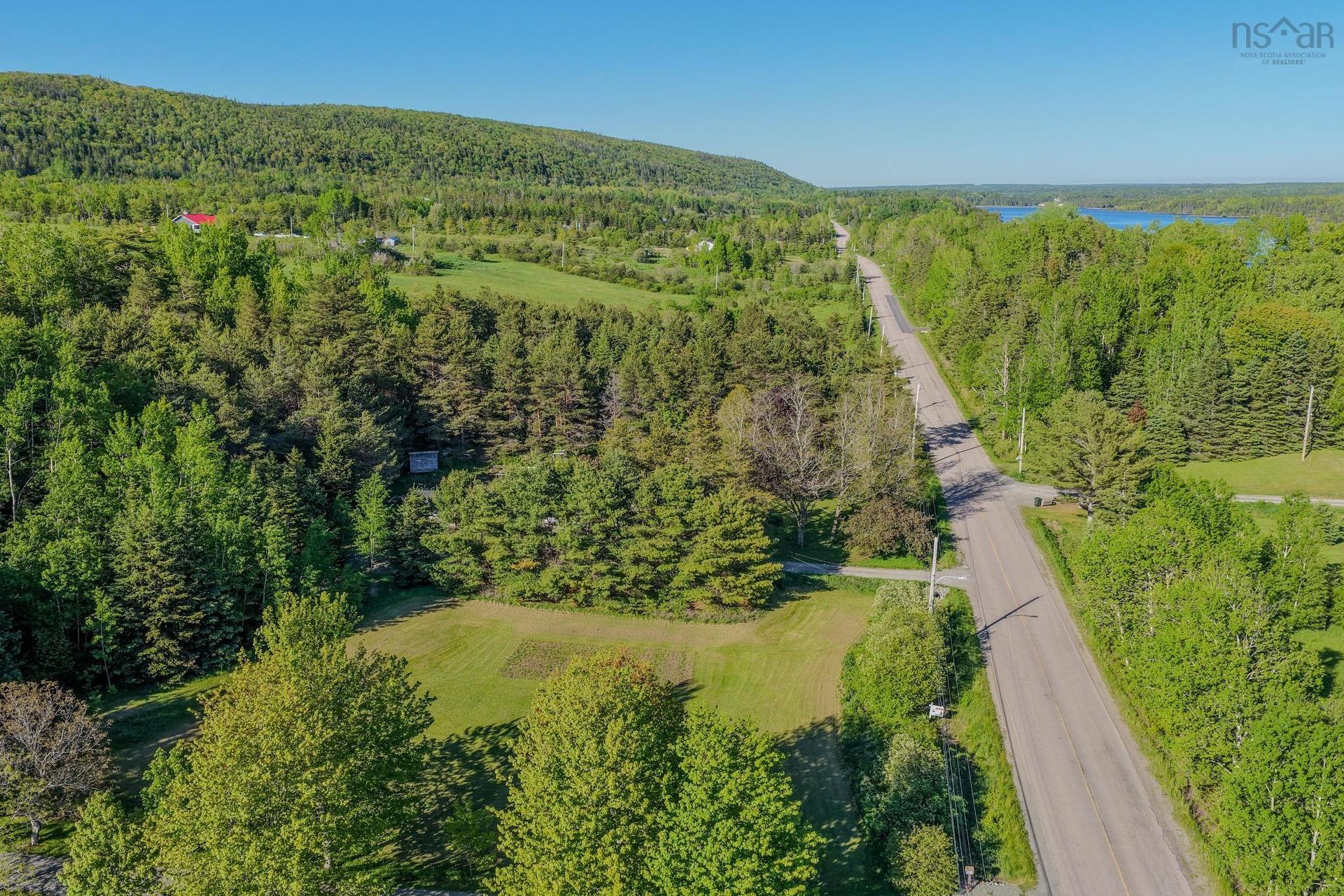 Coxheath Road, Blacketts Lake, NS
