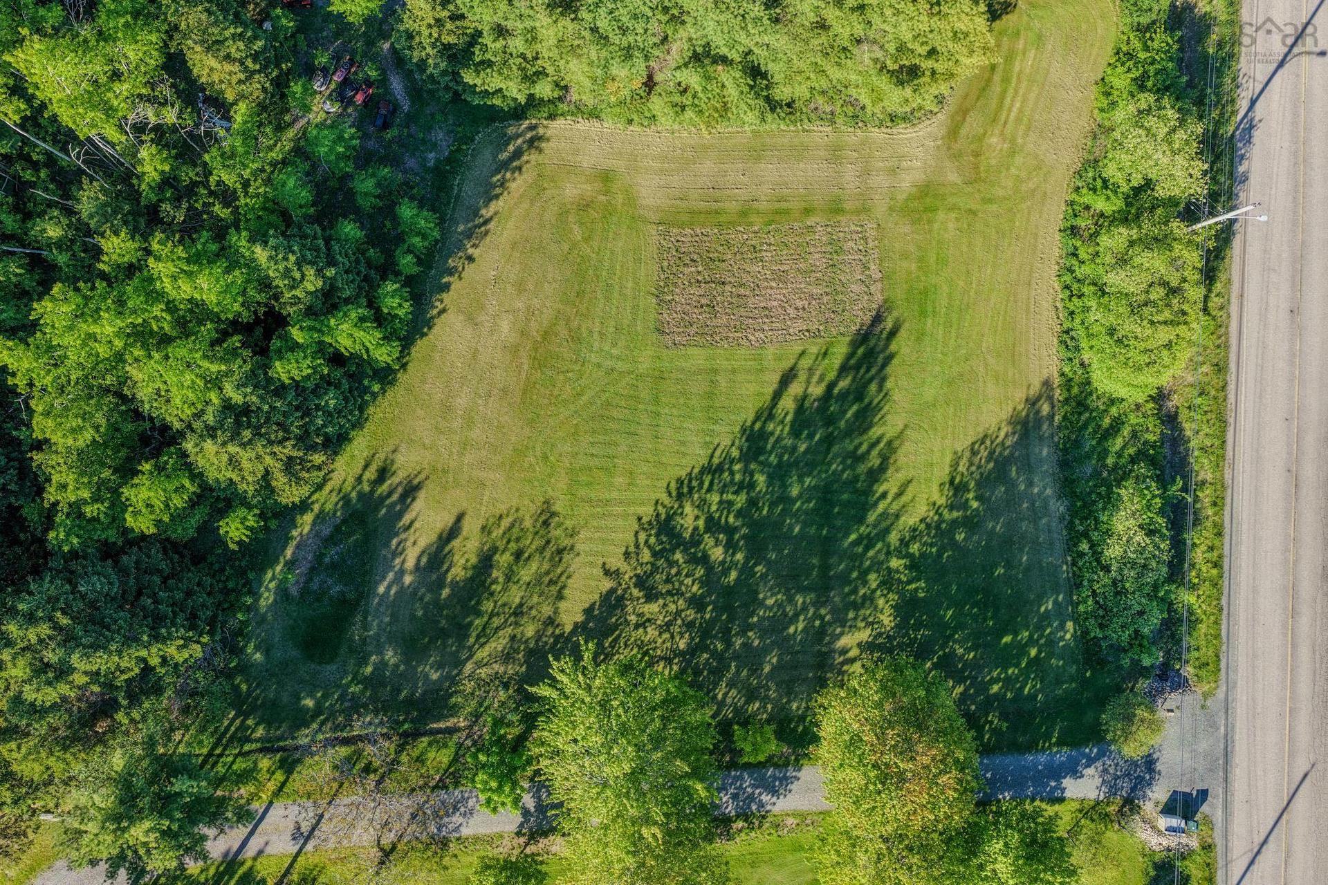 Coxheath Road, Blacketts Lake, NS