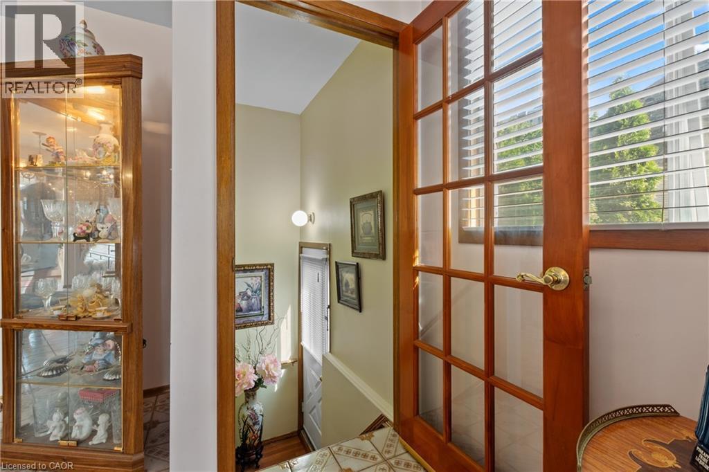 202 Ray Street N, Hamilton, ON - Indoor Photo Showing Other Room