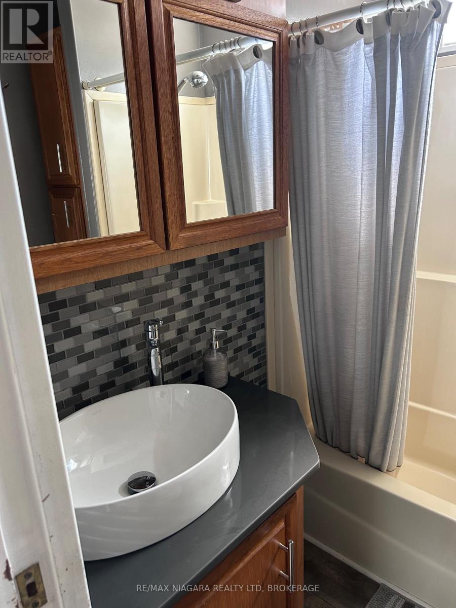 48 Quarry View Village, Port Colborne (Sherkston), ON
