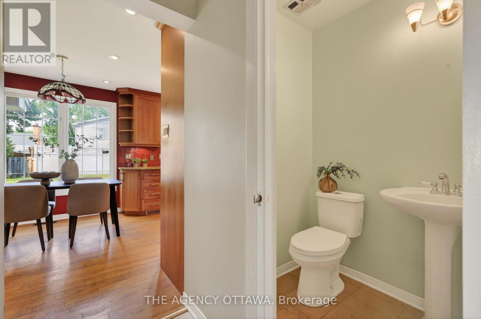 Convenient main floor powder room - 1681 Amberdale Crescent, Ottawa, ON