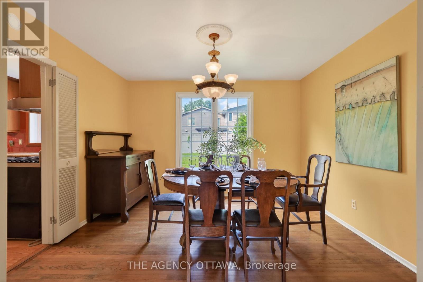 Formal dining room for family gatherings - 1681 Amberdale Crescent, Ottawa, ON