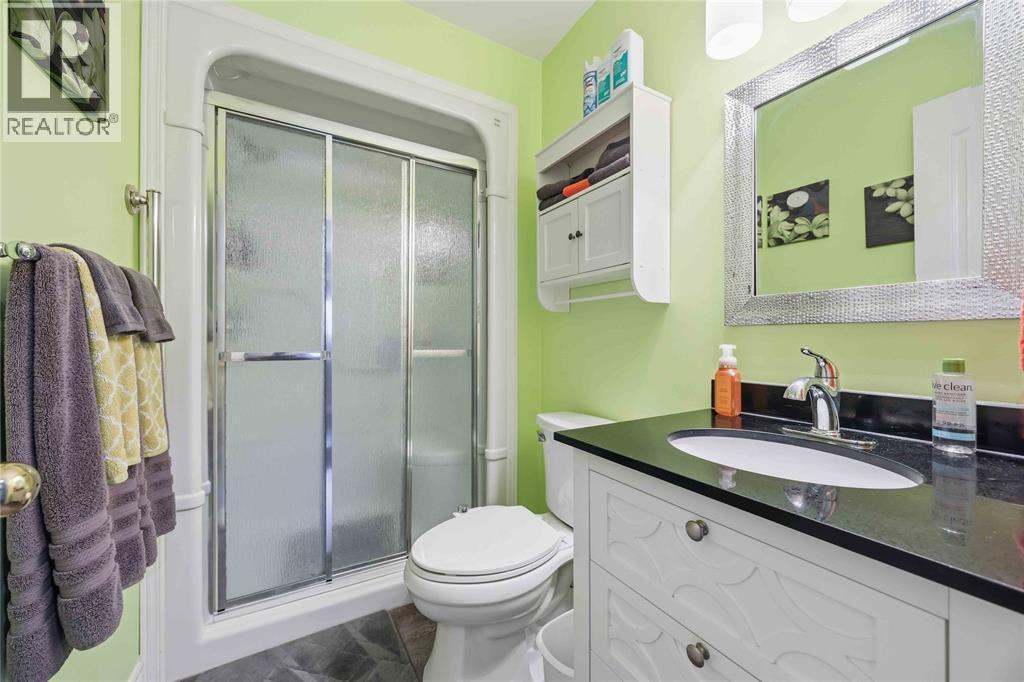 220 Paddock Green Circle, St Clair, ON