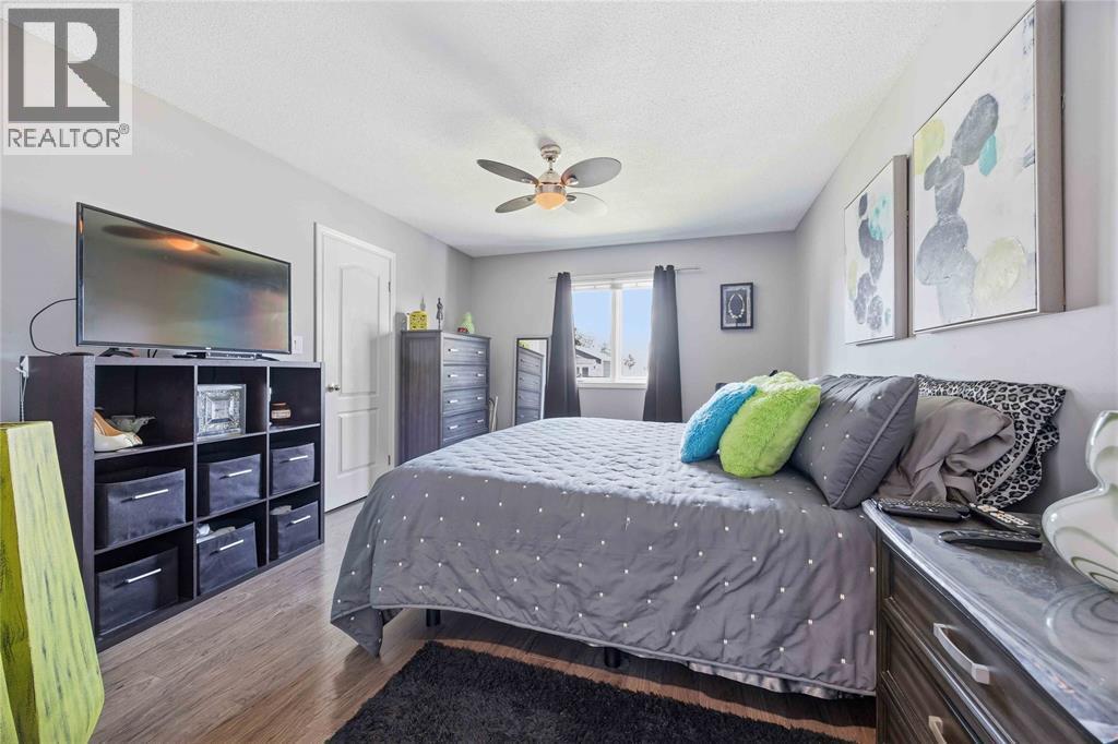 220 Paddock Green Circle, St Clair, ON