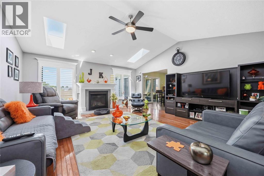 220 Paddock Green Circle, St Clair, ON