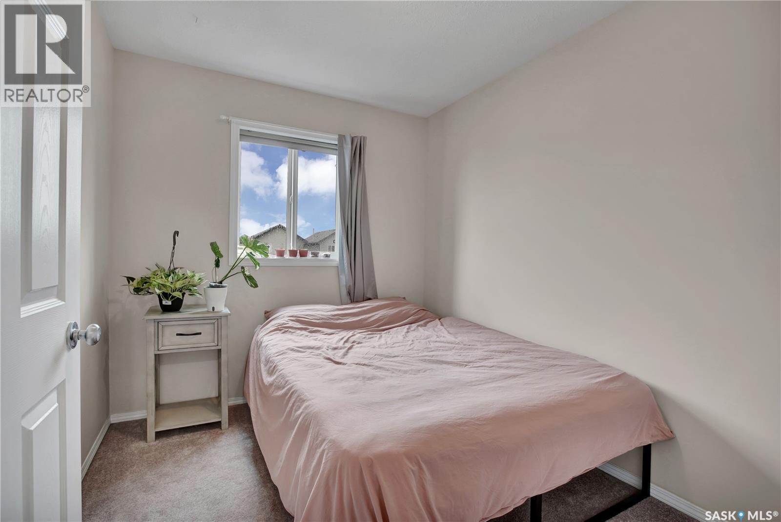 122 Blakeney Crescent, Saskatoon, SK