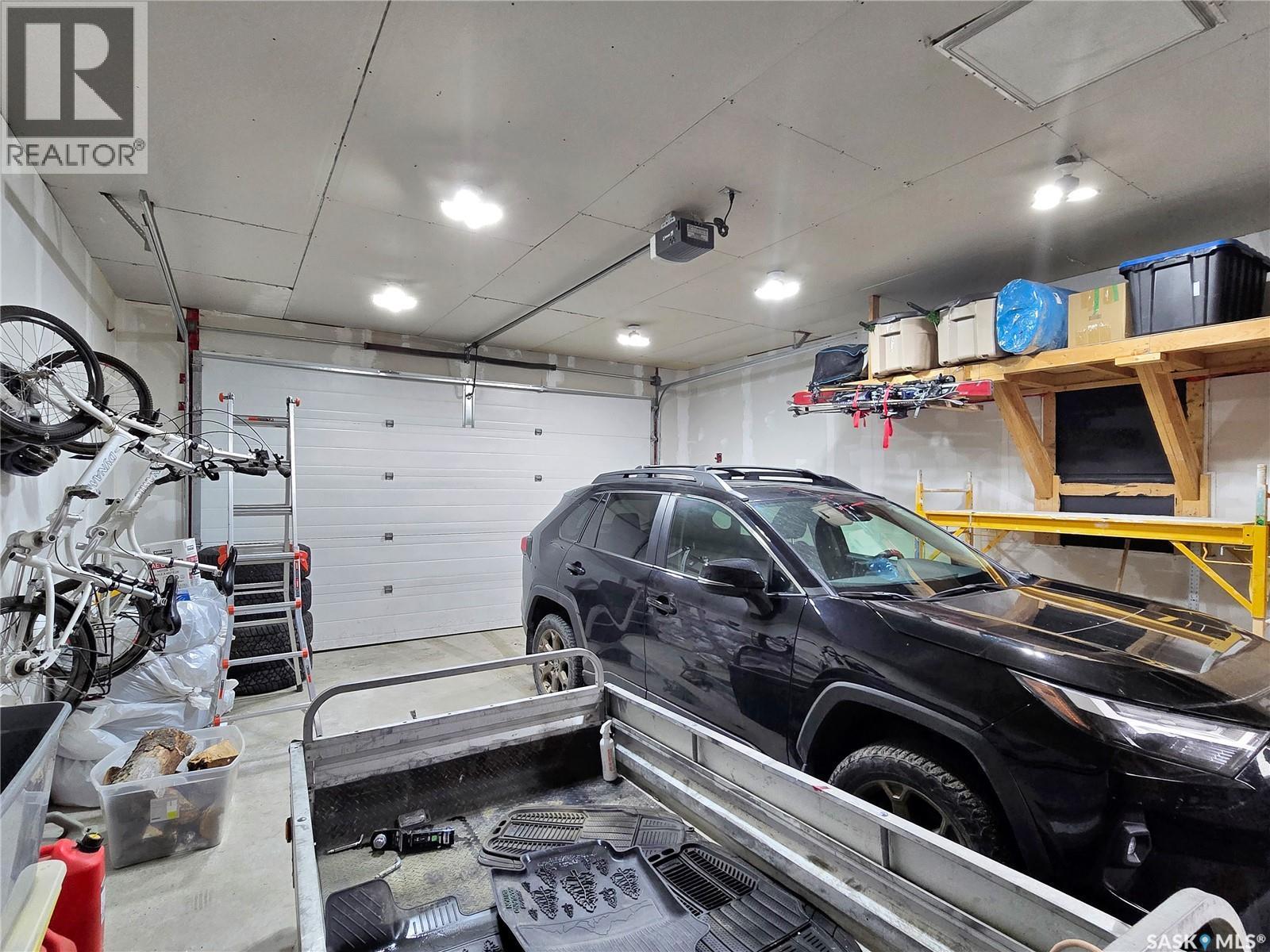 122 Blakeney Crescent, Saskatoon, SK