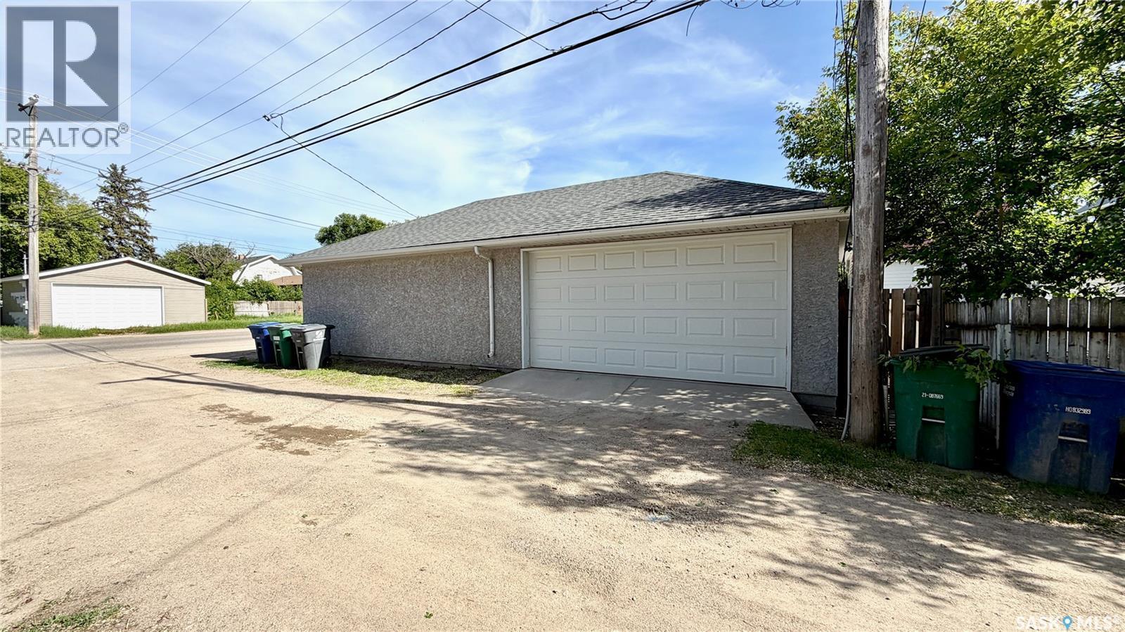 1233 13Th Street E, Saskatoon, SK