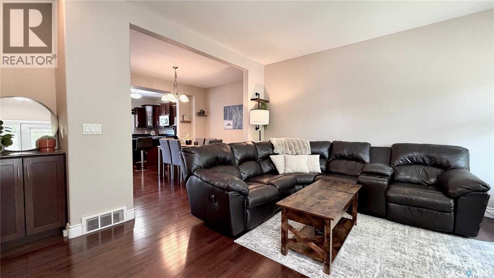 1233 13Th Street E, Saskatoon, SK