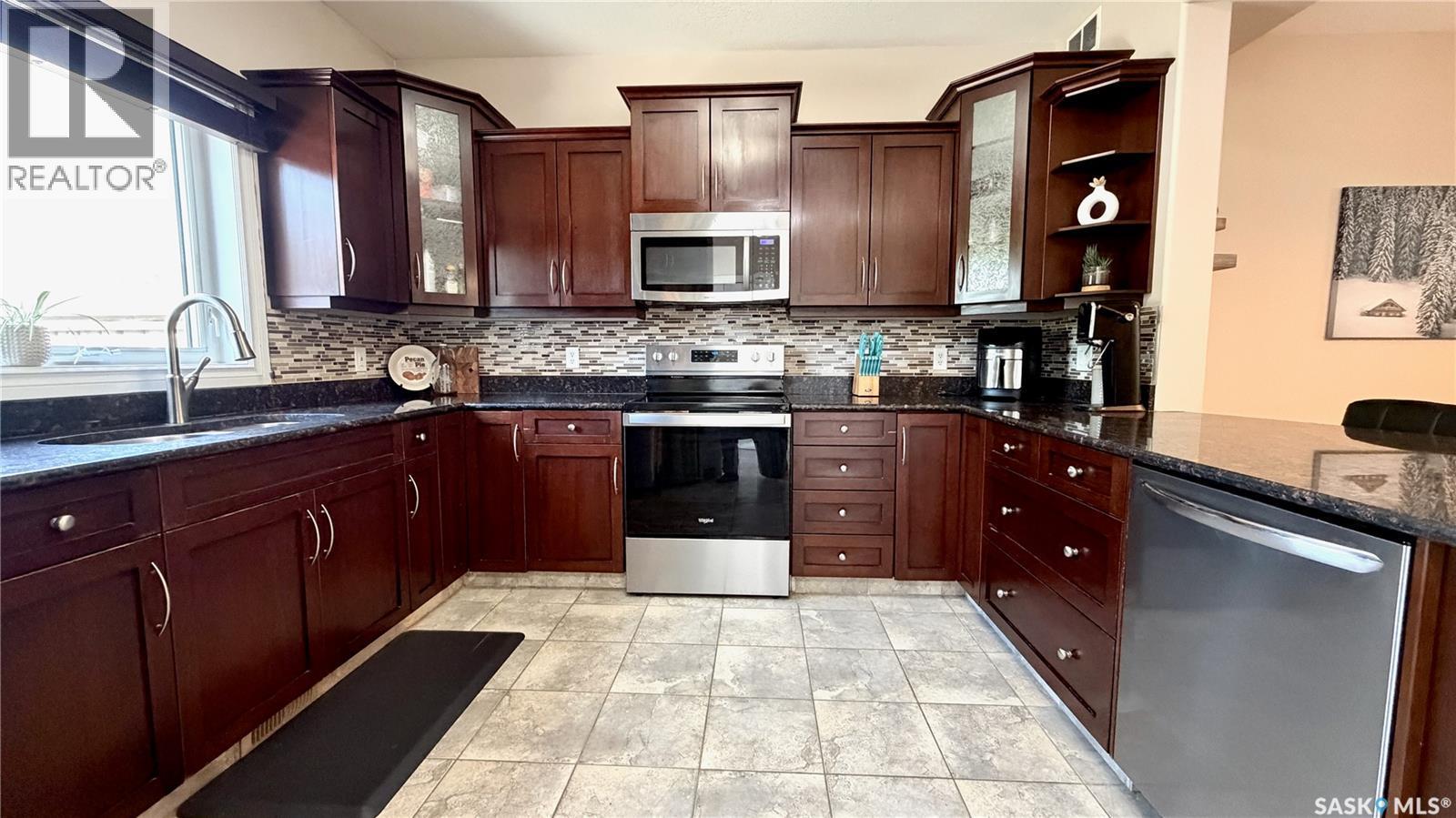 1233 13Th Street E, Saskatoon, SK
