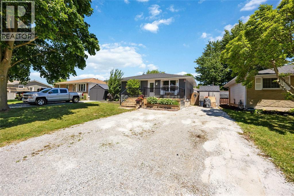 144 Templeton Crescent, St Clair, ON