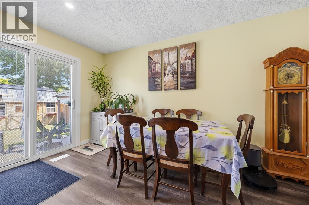 144 Templeton Crescent, St Clair, ON