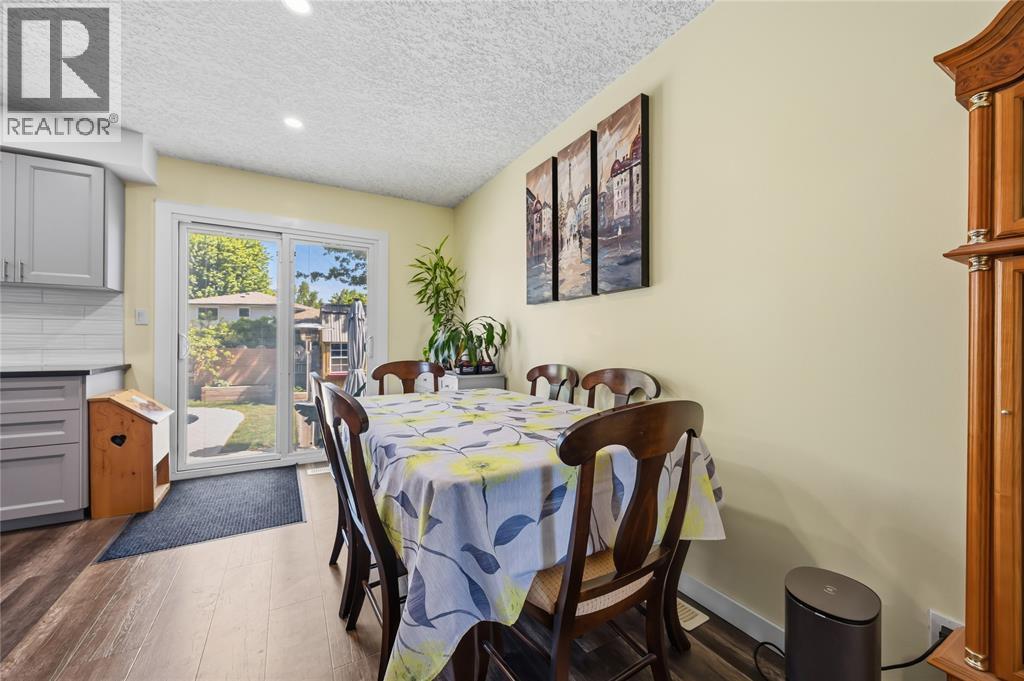 144 Templeton Crescent, St Clair, ON