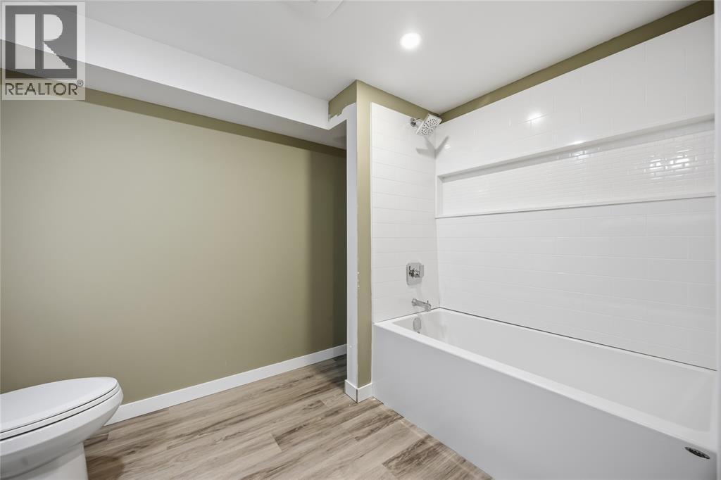 144 Templeton Crescent, St Clair, ON