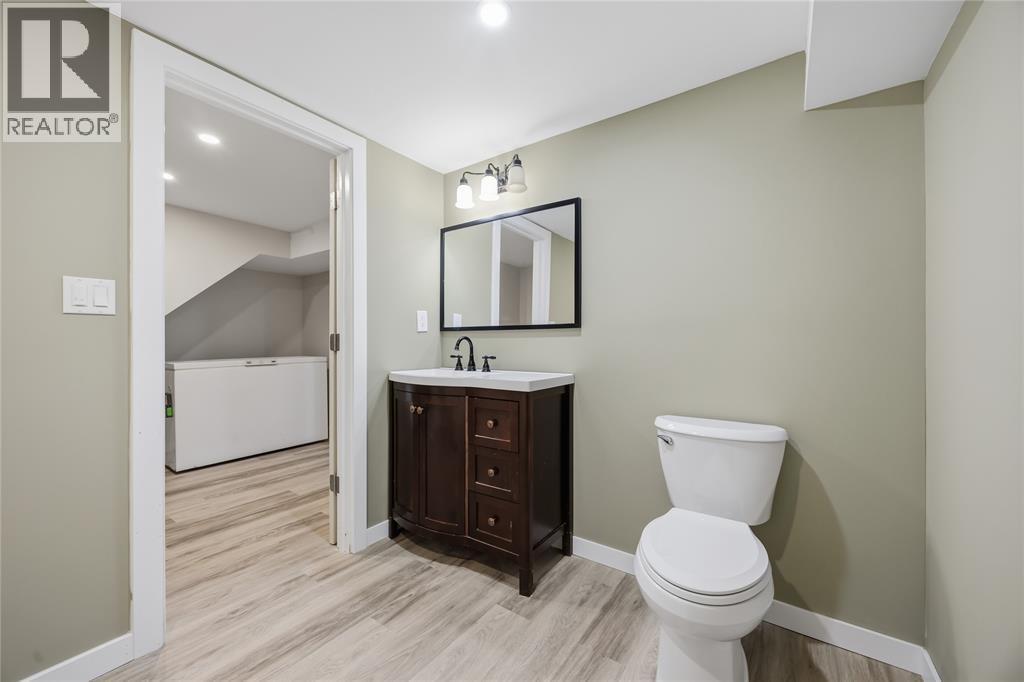 144 Templeton Crescent, St Clair, ON