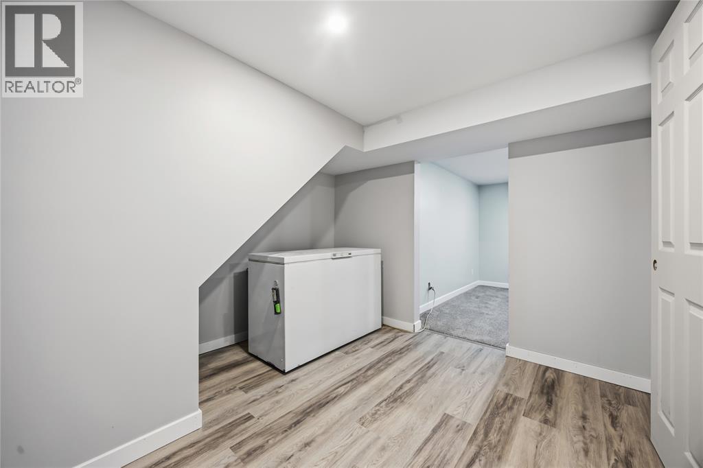 144 Templeton Crescent, St Clair, ON