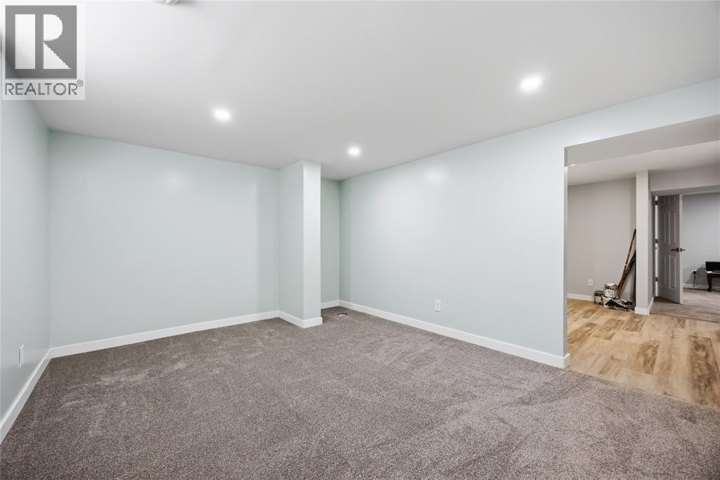 144 Templeton Crescent, St Clair, ON