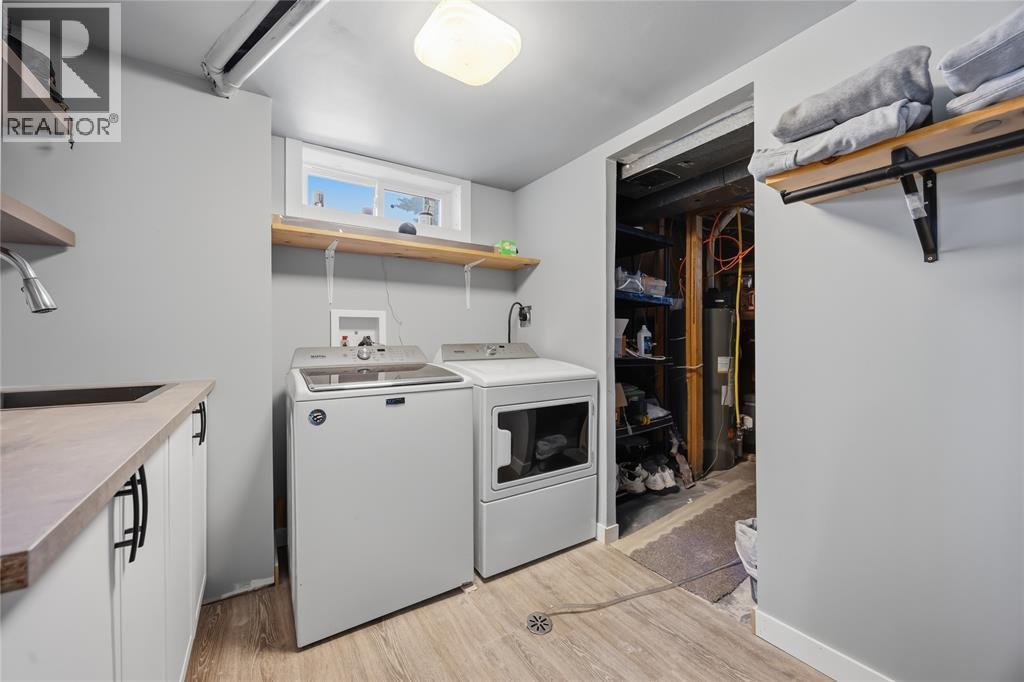 144 Templeton Crescent, St Clair, ON