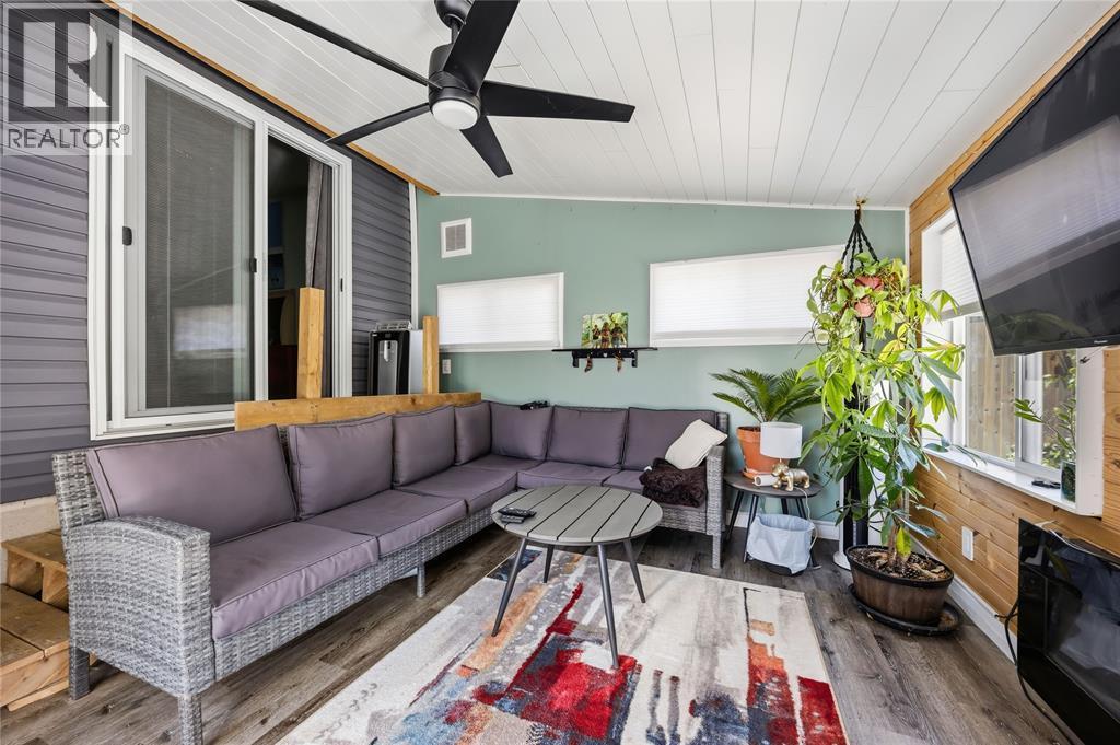 144 Templeton Crescent, St Clair, ON