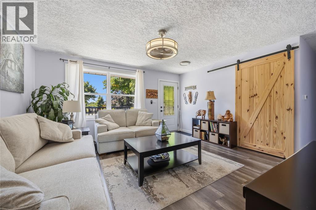 144 Templeton Crescent, St Clair, ON