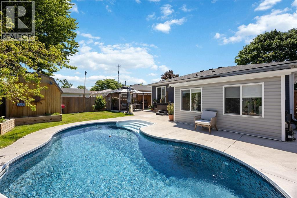 144 Templeton Crescent, St Clair, ON