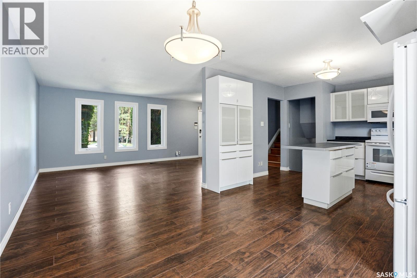 135 Penryn Crescent, Saskatoon, SK