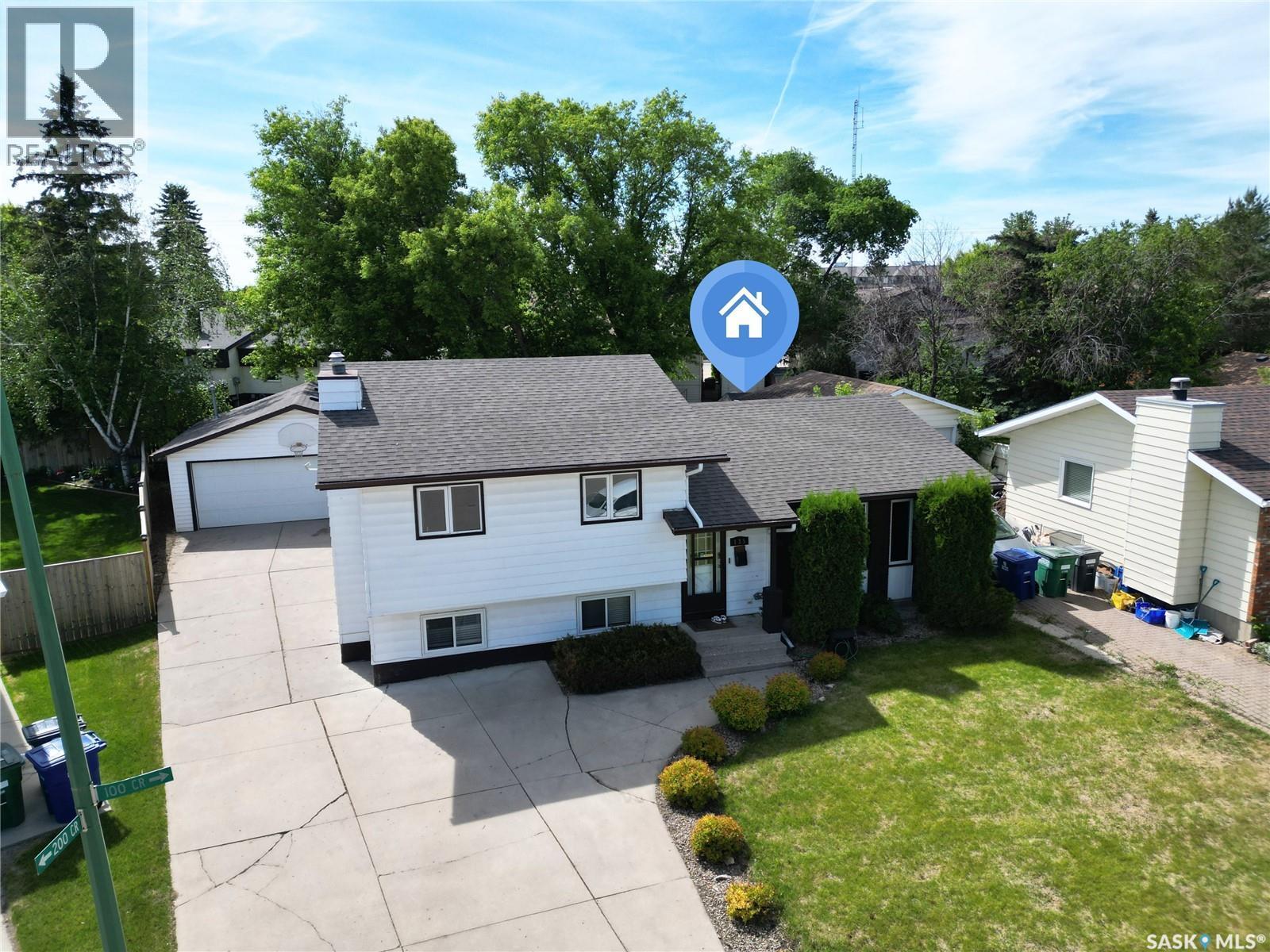 135 Penryn Crescent, Saskatoon, SK