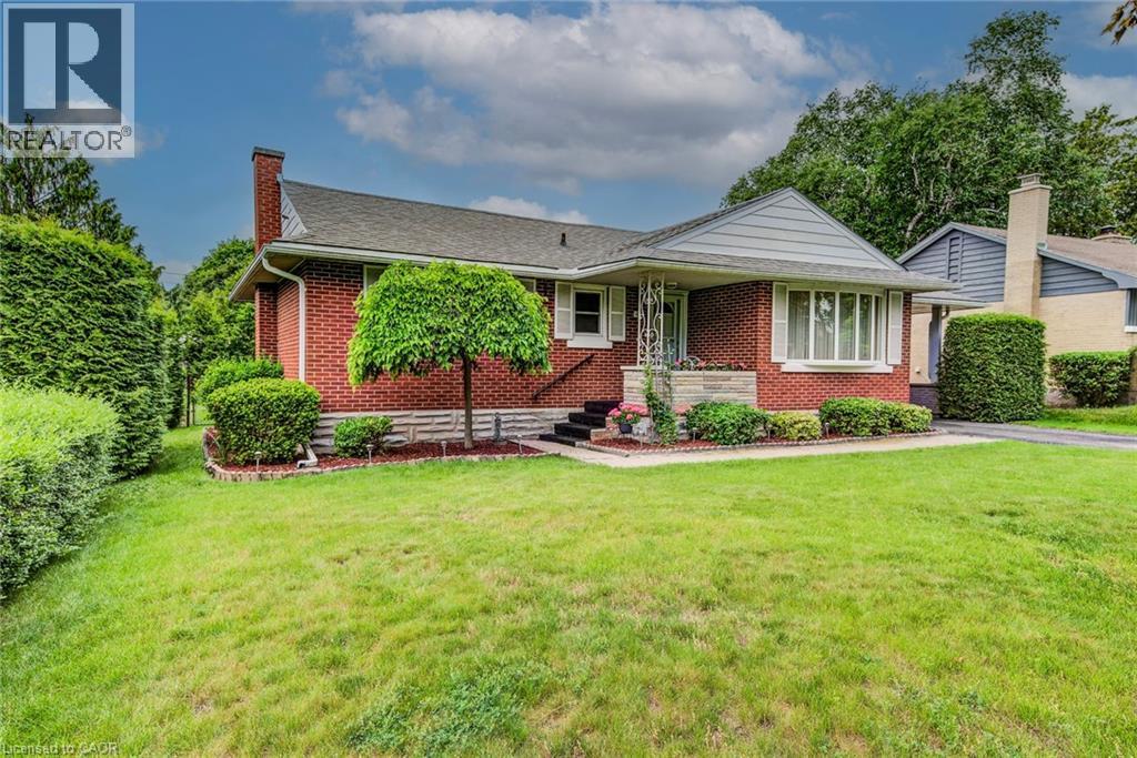 104 Elgin Crescent, Waterloo, ON