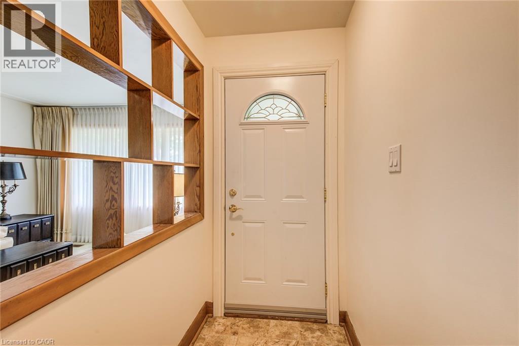 104 Elgin Crescent, Waterloo, ON