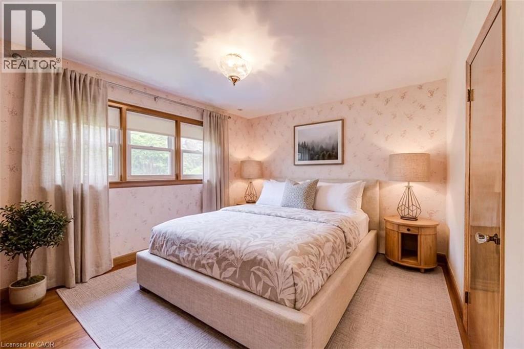 104 Elgin Crescent, Waterloo, ON