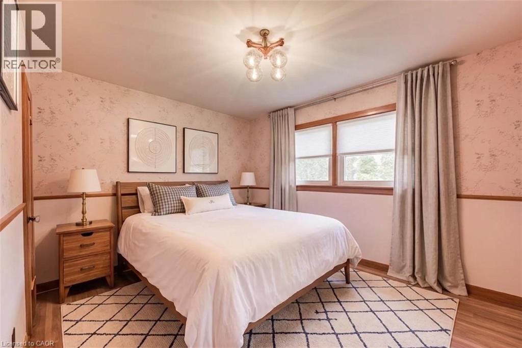 104 Elgin Crescent, Waterloo, ON