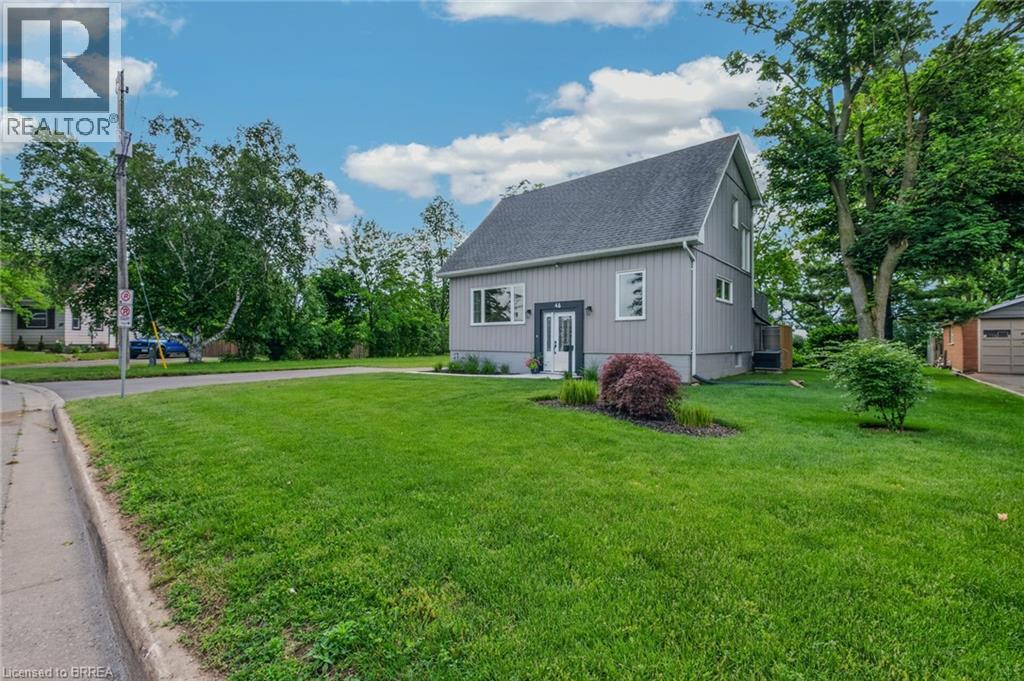 46 Clara Crescent, Brantford, ON