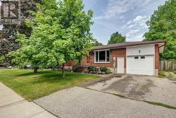 17 ST ANDREW STREET Aylmer, ON N5H 2M9