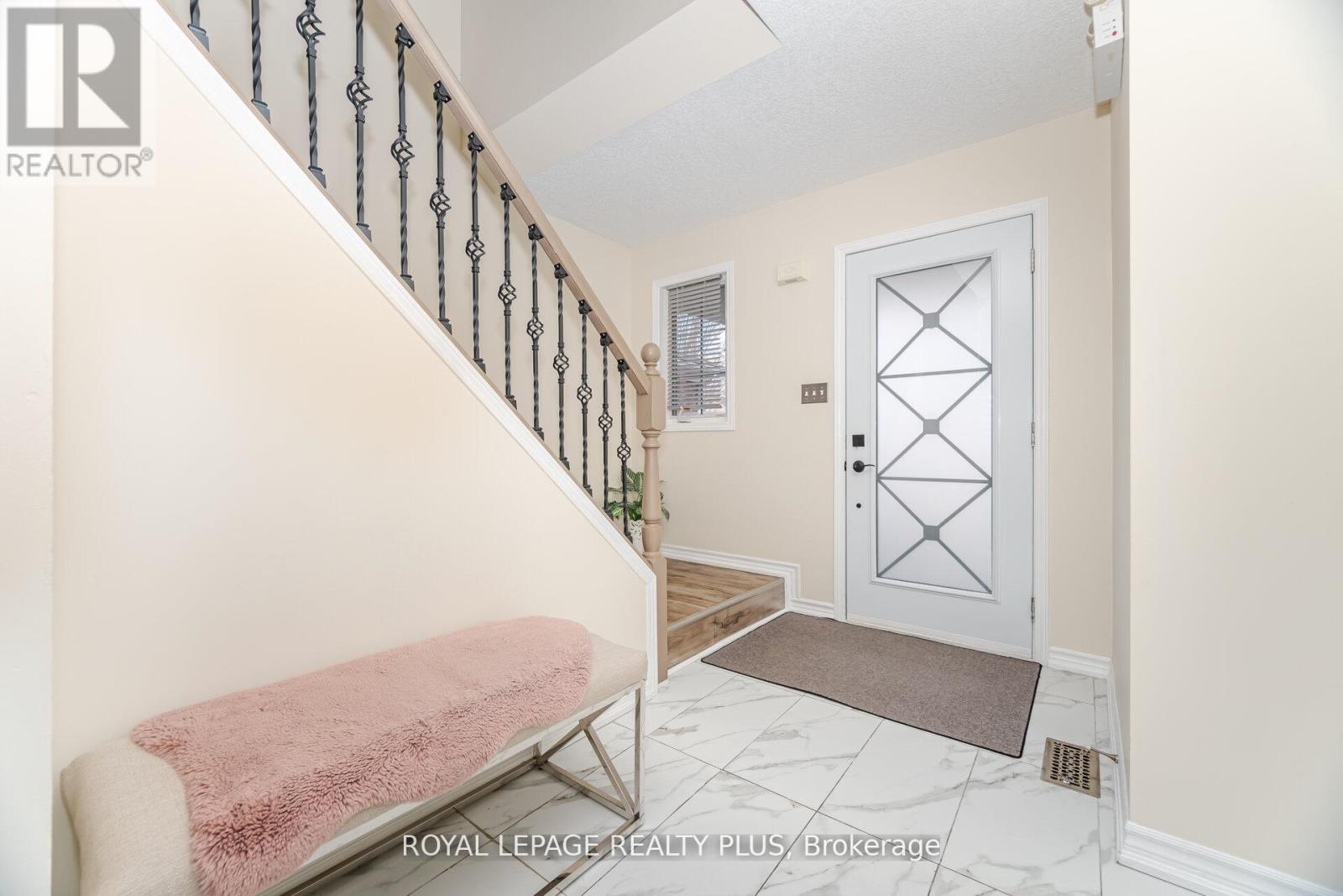 35 Jerry Drive, Cambridge, ON