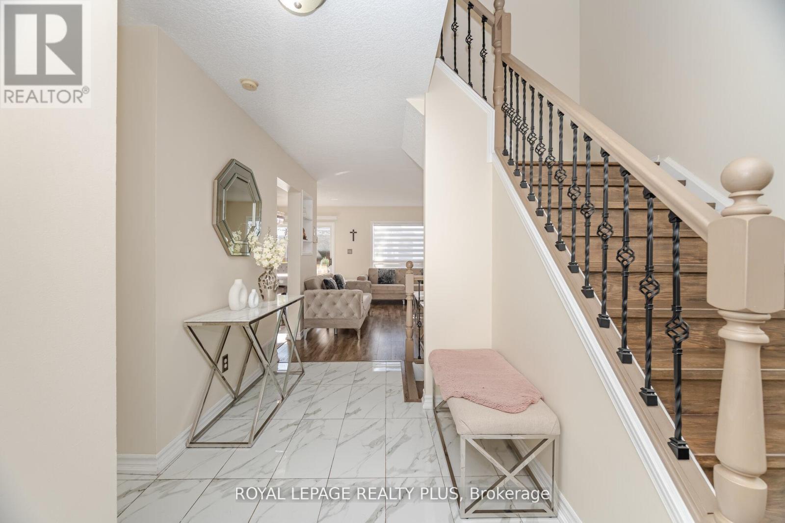35 Jerry Drive, Cambridge, ON